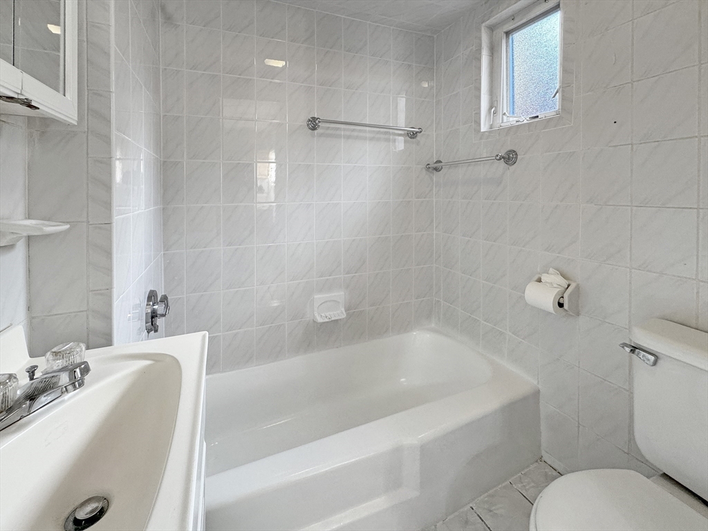 6 Albion Ter, Powder House Square