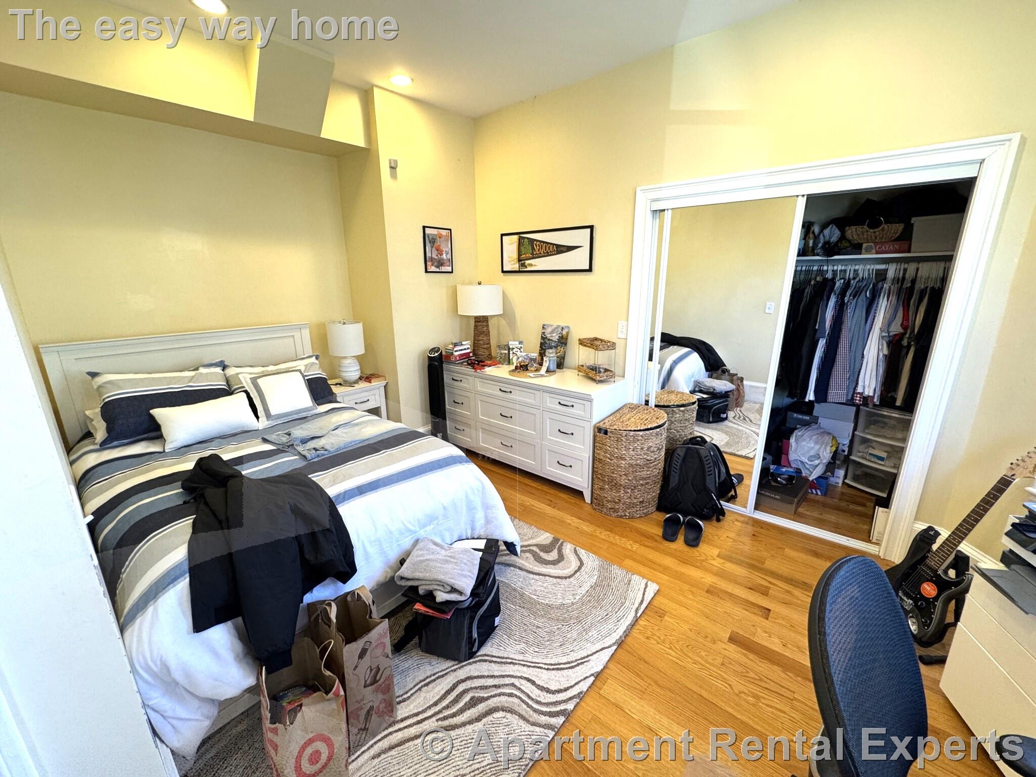 208 Holland St, Davis Square