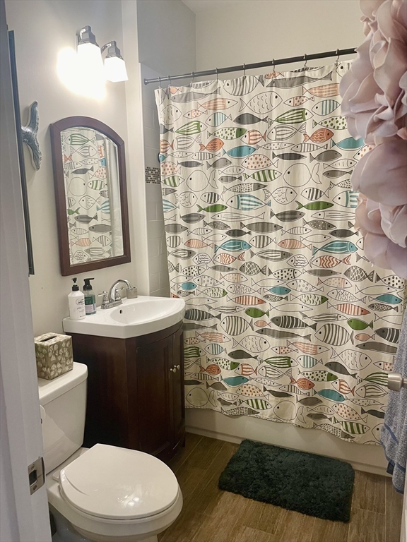 53 Montvale, Roslindale