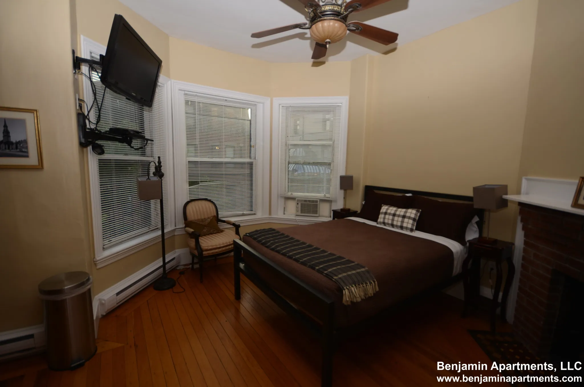 48 Hereford St, Back Bay