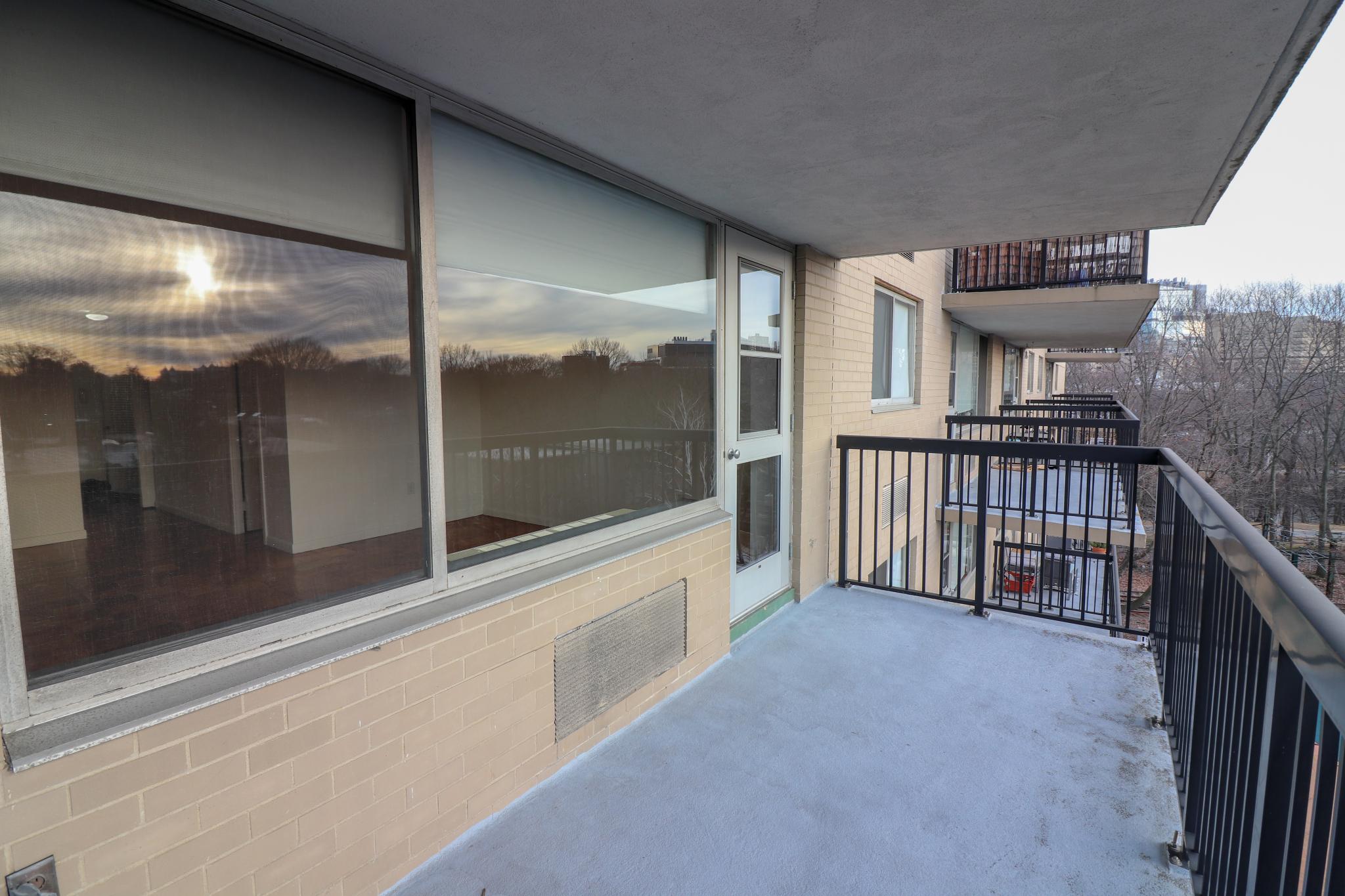 101 Monmouth St, Longwood