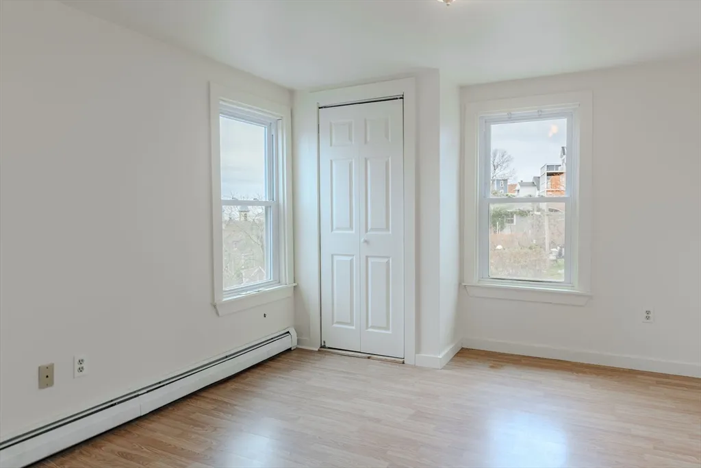 34 Perkins St, Gloucester