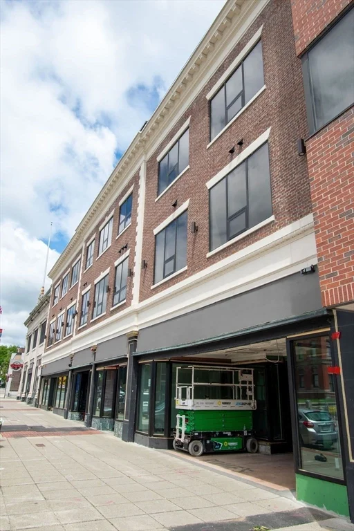 633-639 Main St, Fitchburg