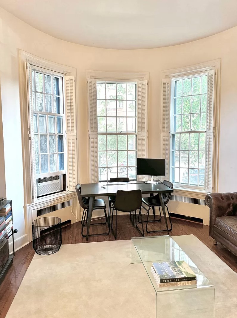 Studio bed, 1 bath apartment for rent at 354 Beacon St Unit 3, Back Bay — photo 4 of 24