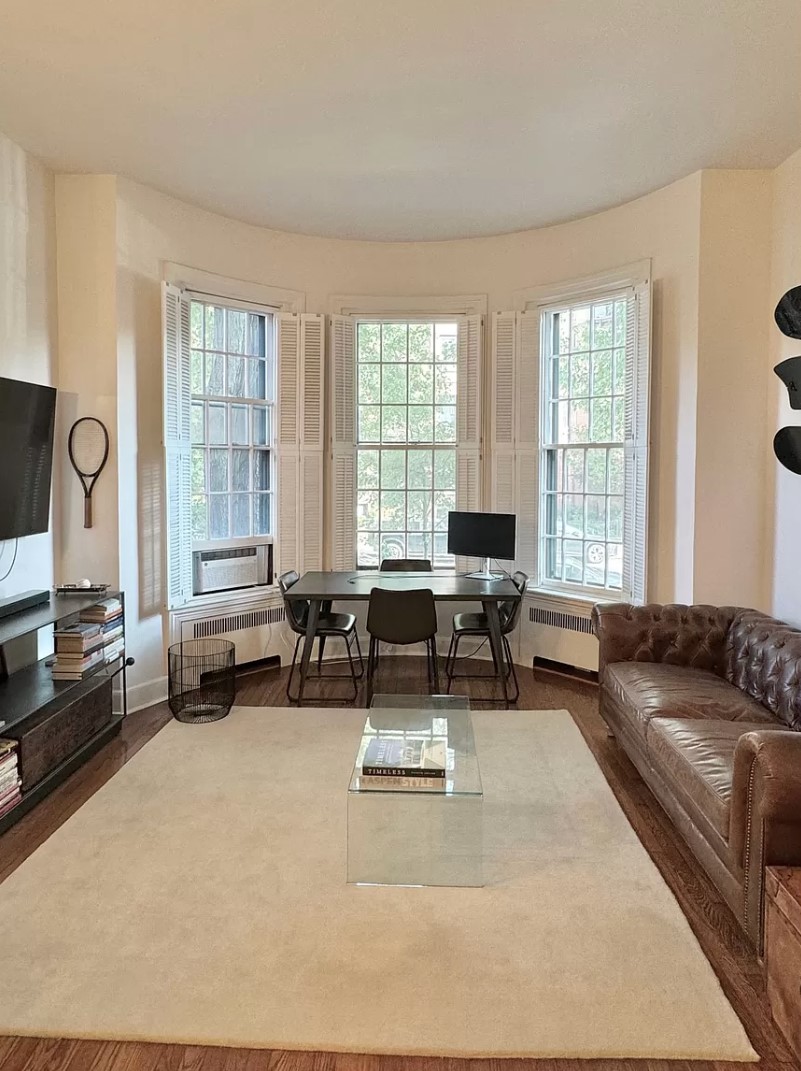 Studio bed, 1 bath apartment for rent at 354 Beacon St Unit 3, Back Bay — photo 2 of 24