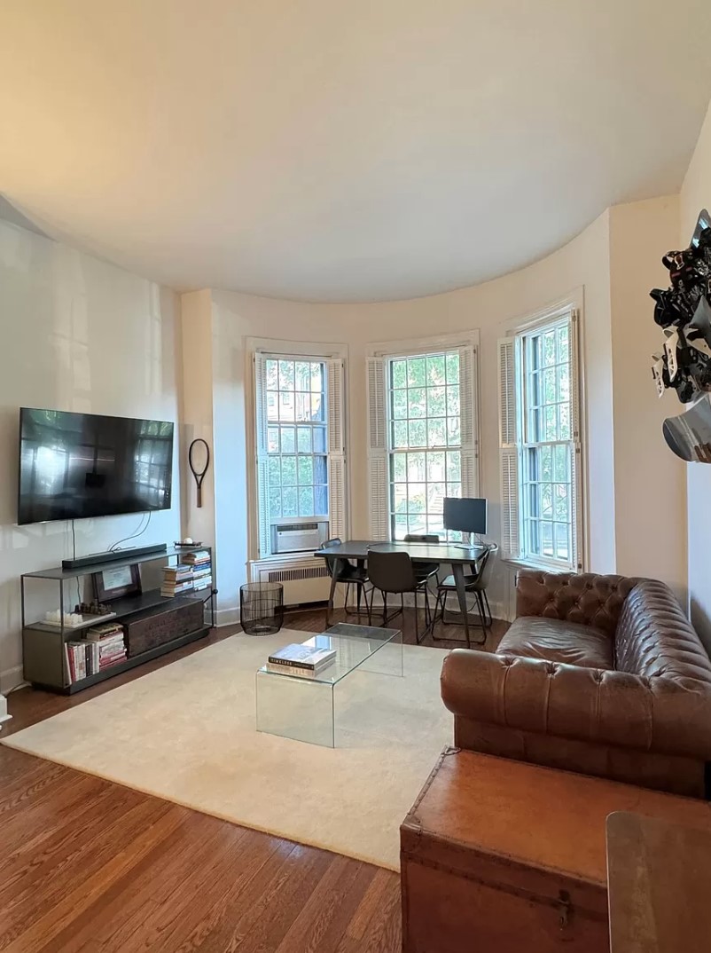 Studio bed, 1 bath apartment for rent at 354 Beacon St Unit 3, Back Bay