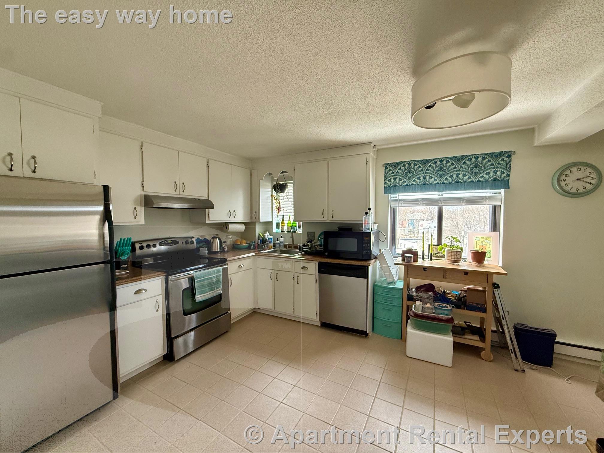 47 Mystic St, Arlington Center