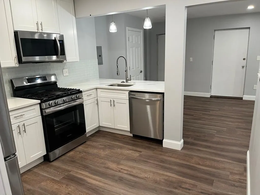 38 Juniper St, Brookline Village