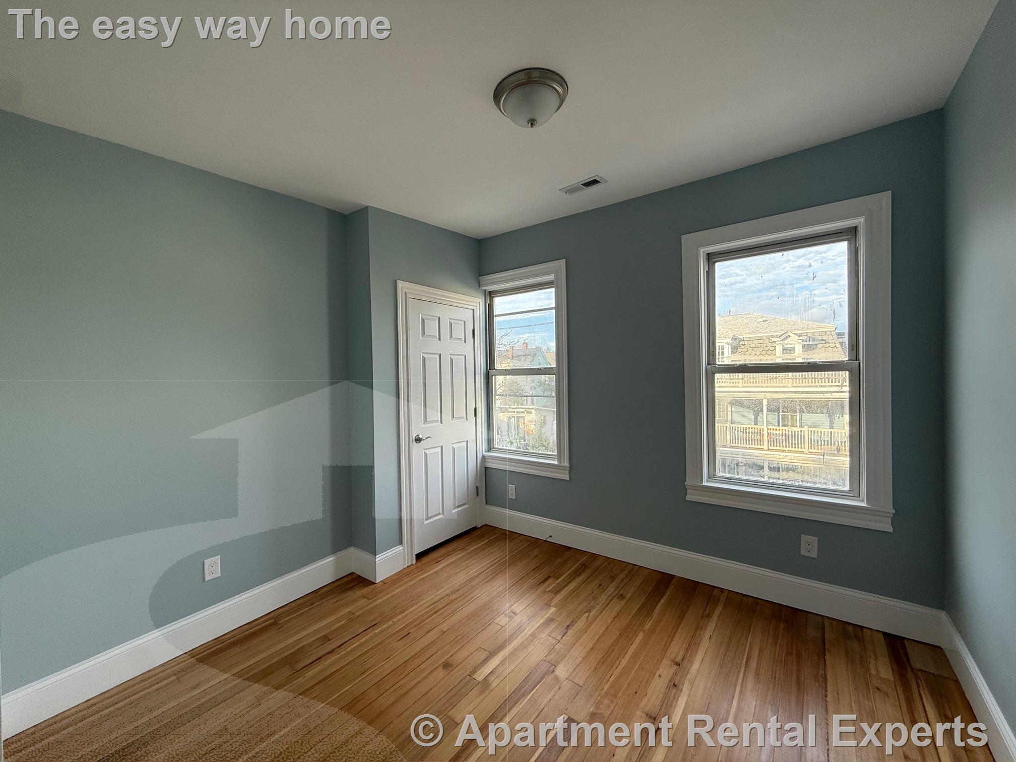 29 Cameron Ave, Davis Square