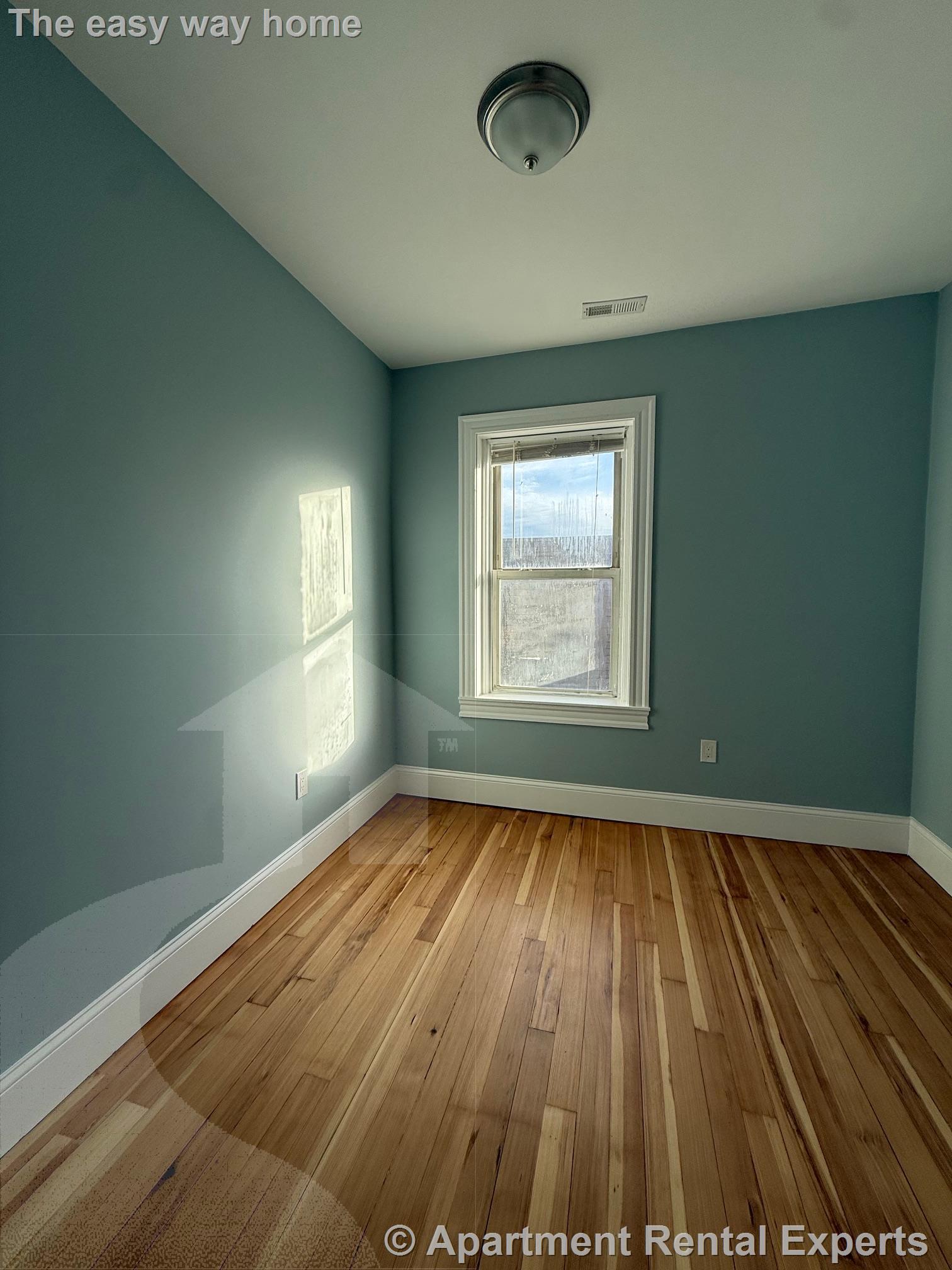 29 Cameron Ave, Davis Square