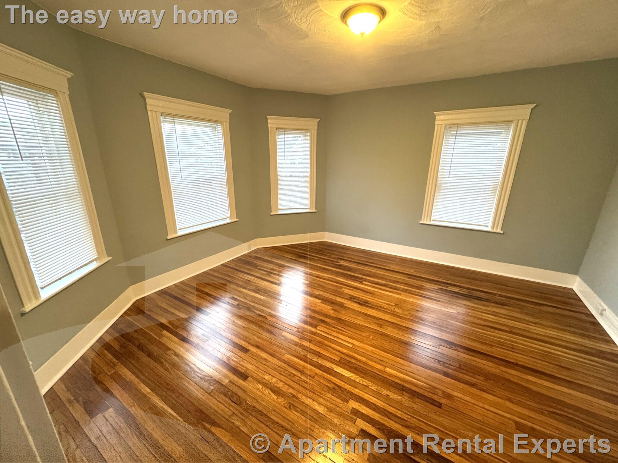 35 Cameron Ave, Davis Square