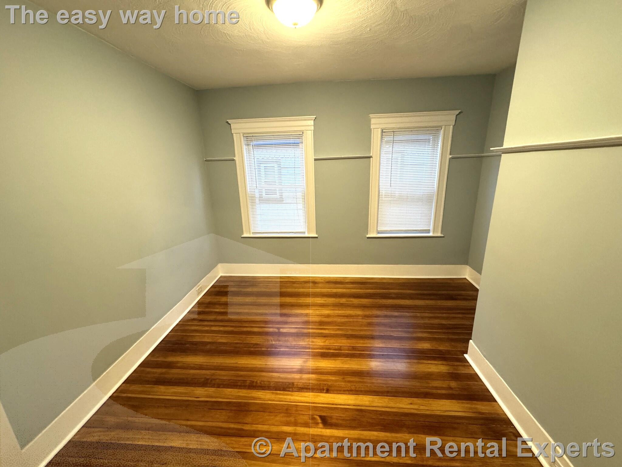 35 Cameron Ave, Davis Square