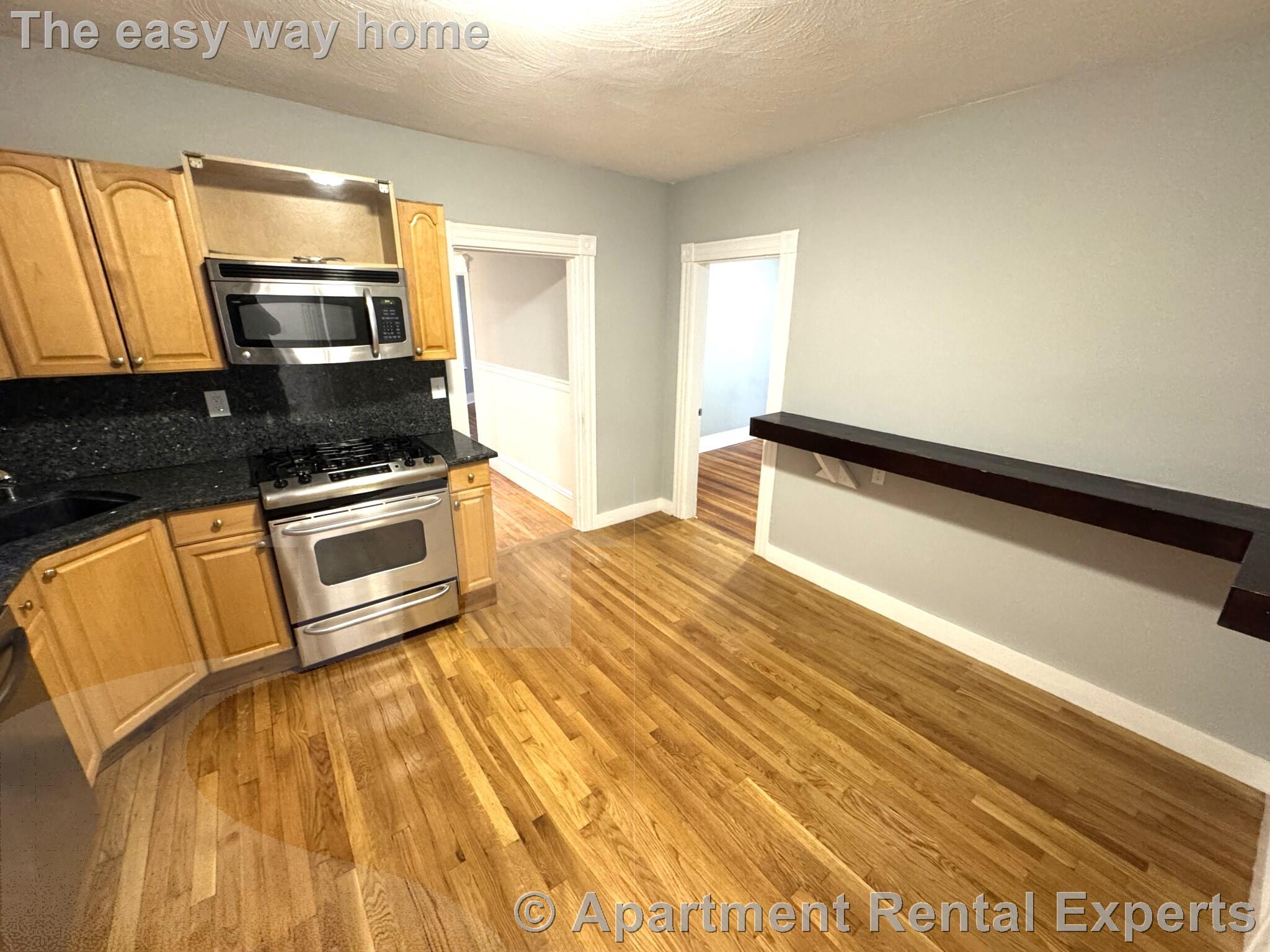 35 Cameron Ave, Davis Square