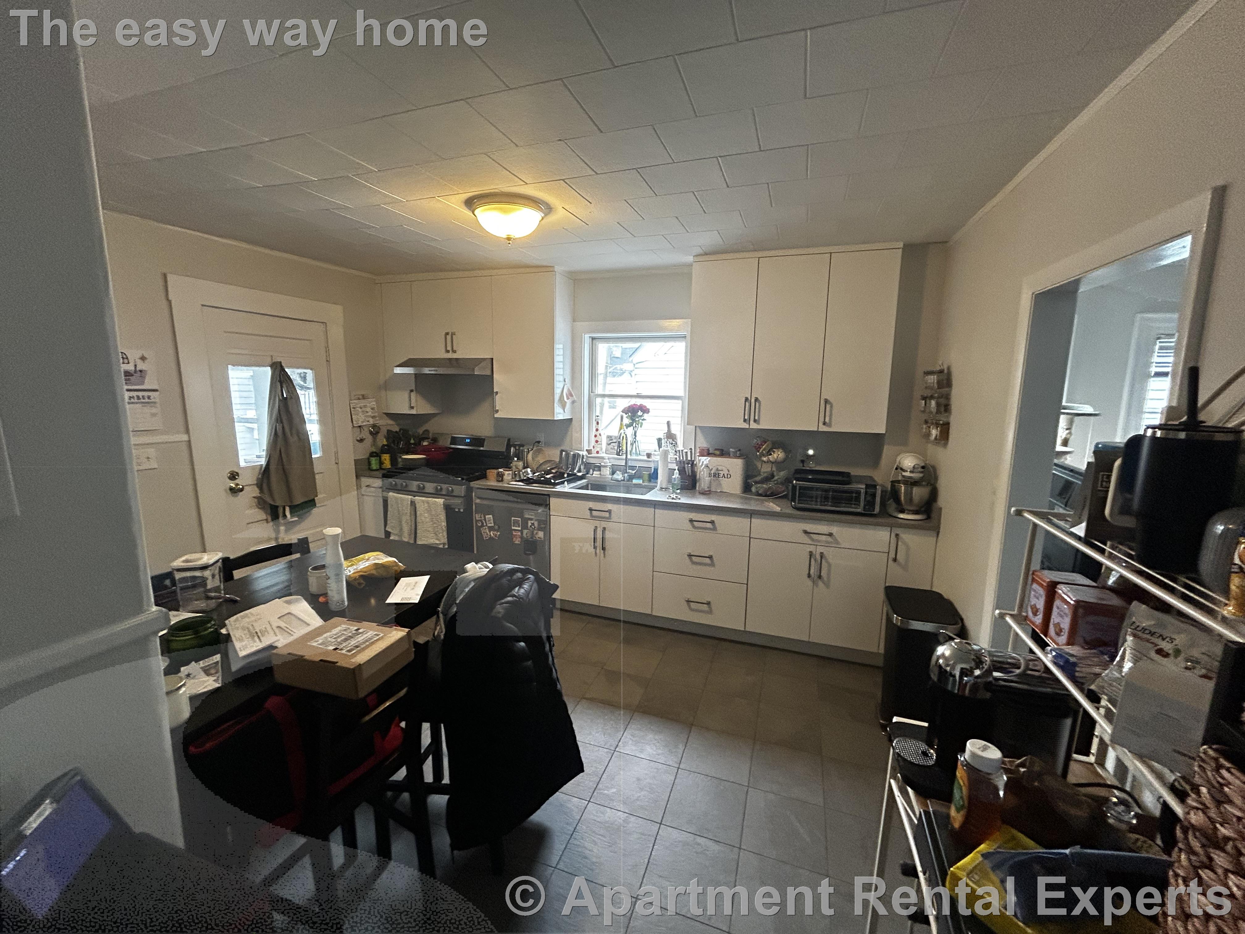 65 Willow Ave, Davis Square