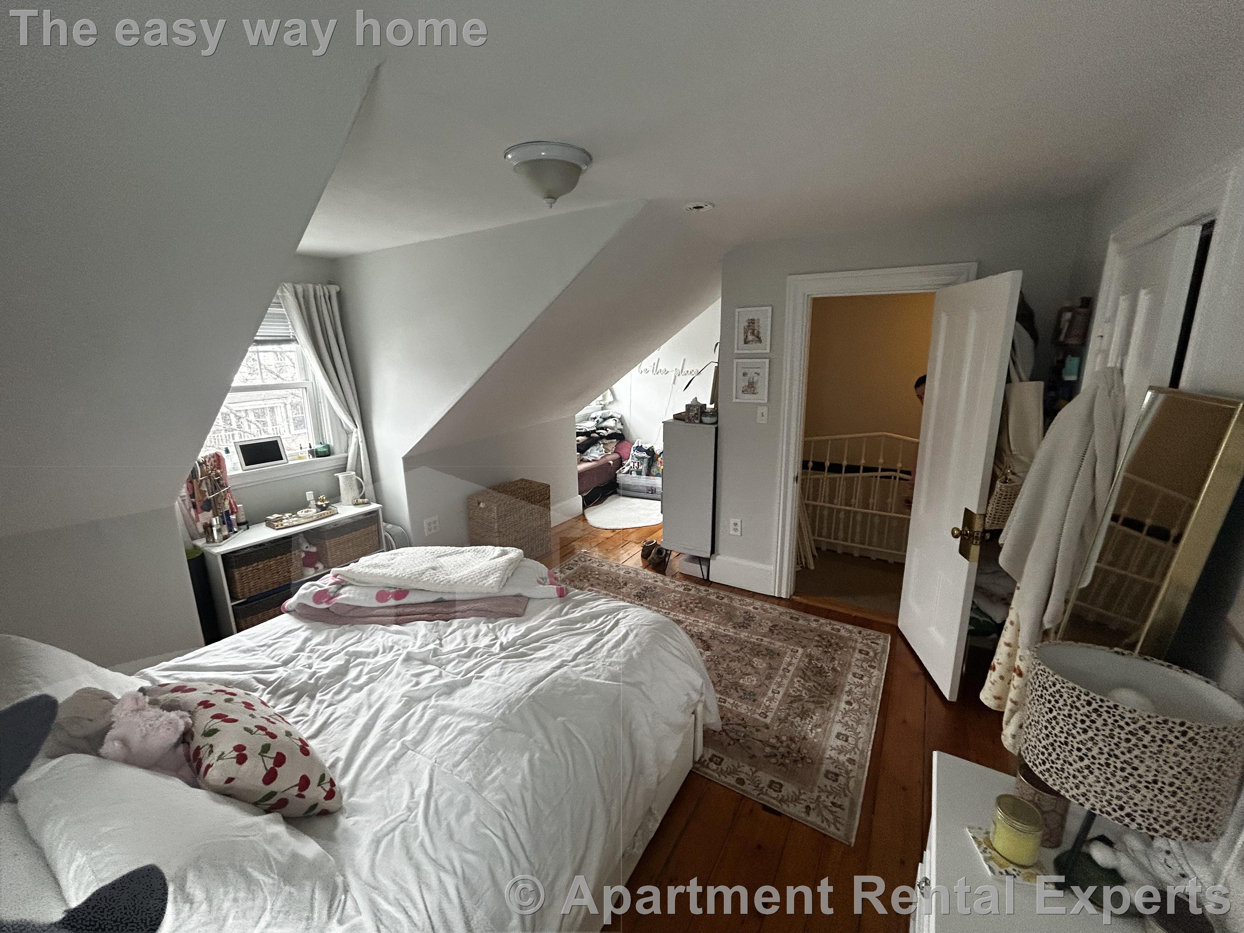 65 Willow Ave, Davis Square