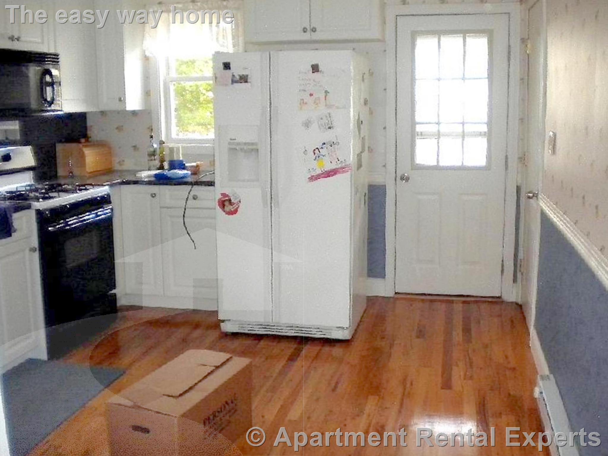 19 Leonard St, Davis Square