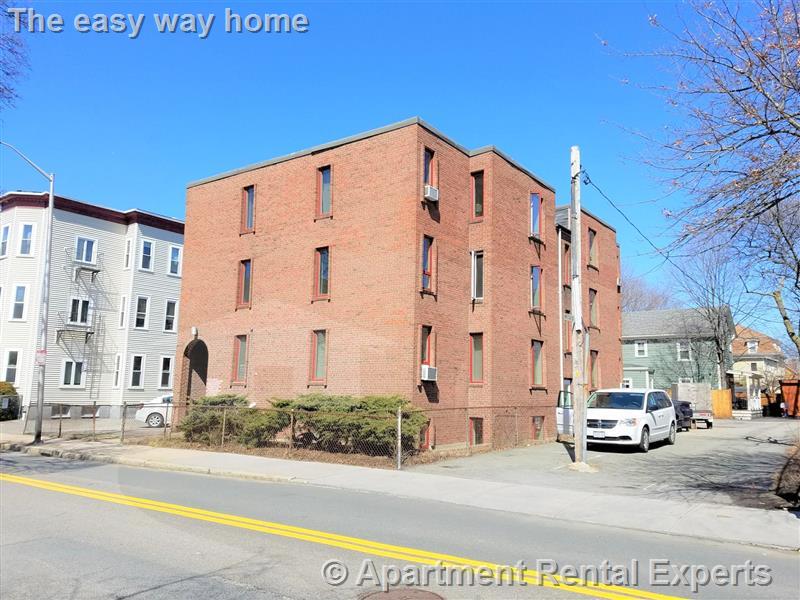 524 Putnam Ave, Cambridgeport