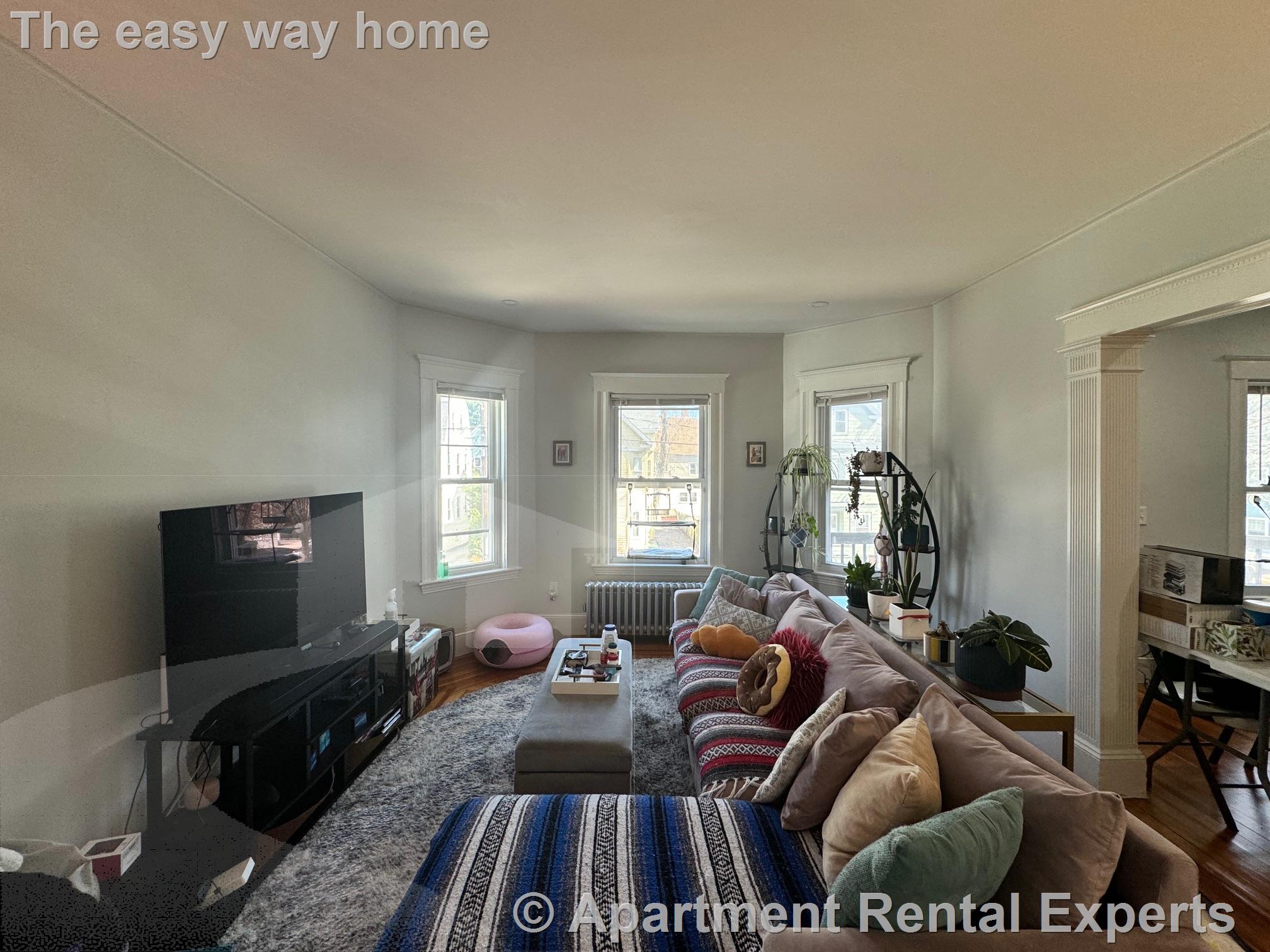 148 Willow Ave, Davis Square