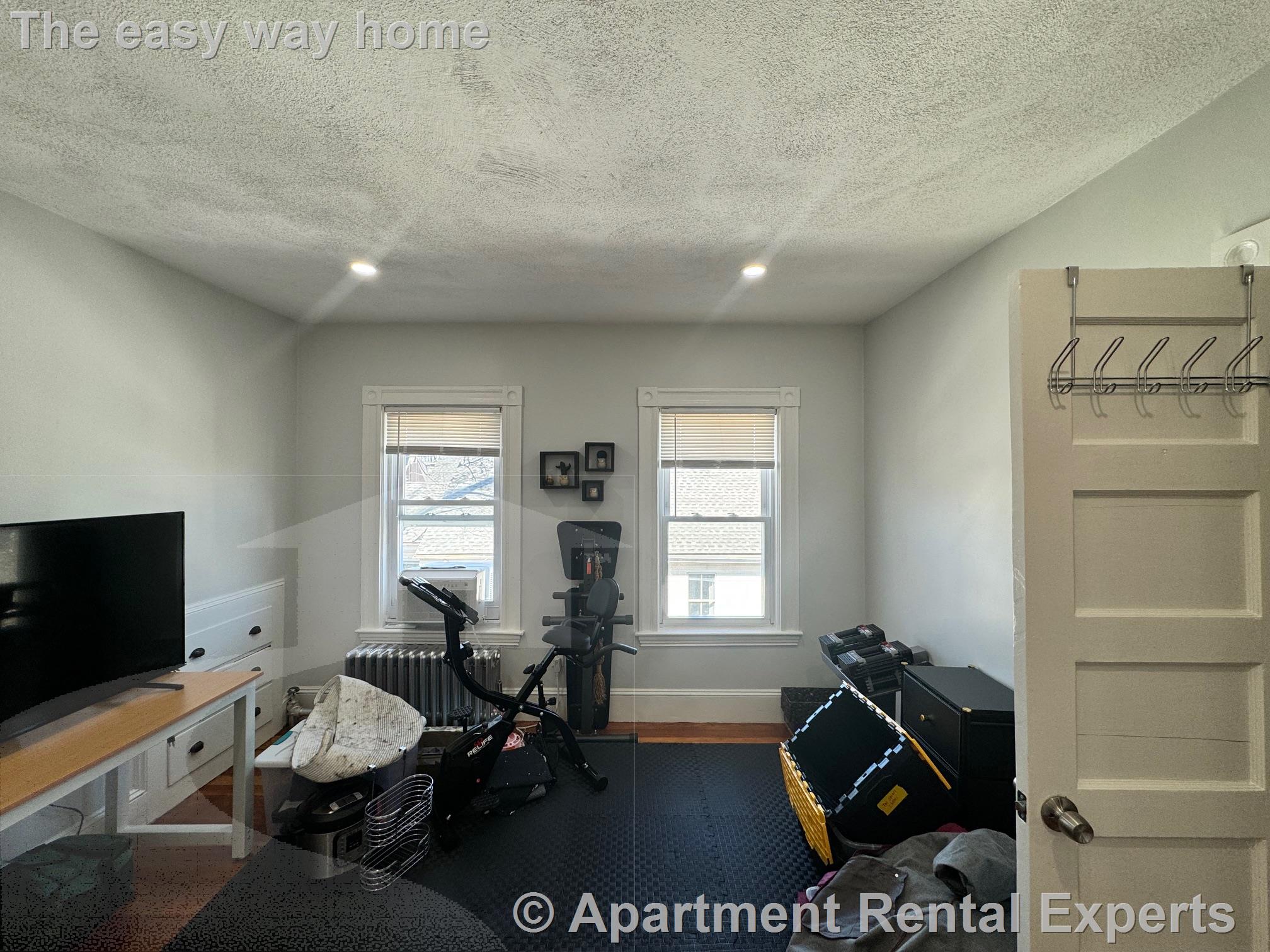 148 Willow Ave, Davis Square