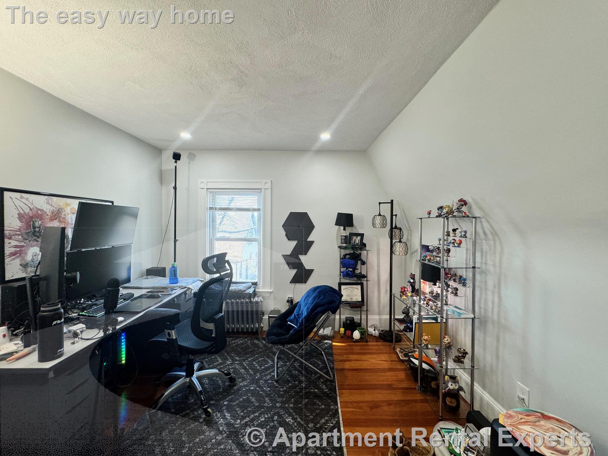 148 Willow Ave, Davis Square