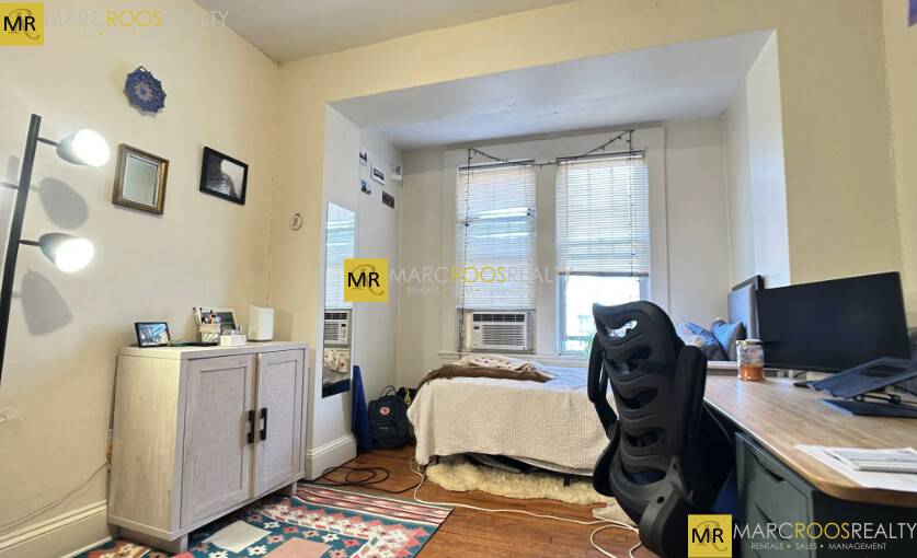 70 Strathmore Rd, Brighton