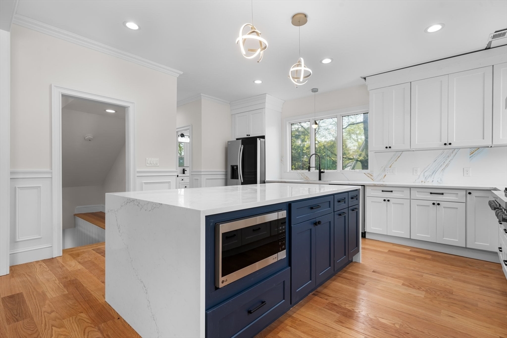 653 Chestnut St, Newton