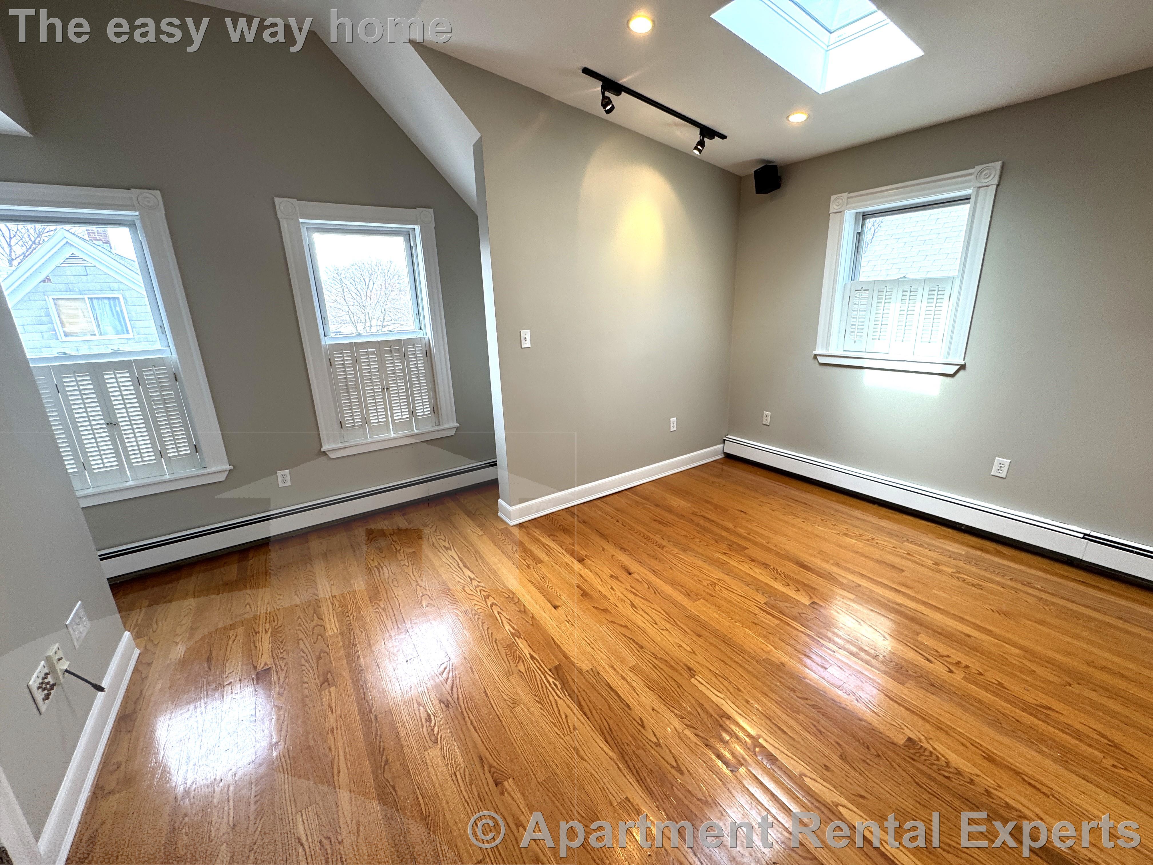 24 Ellington Rd, Davis Square