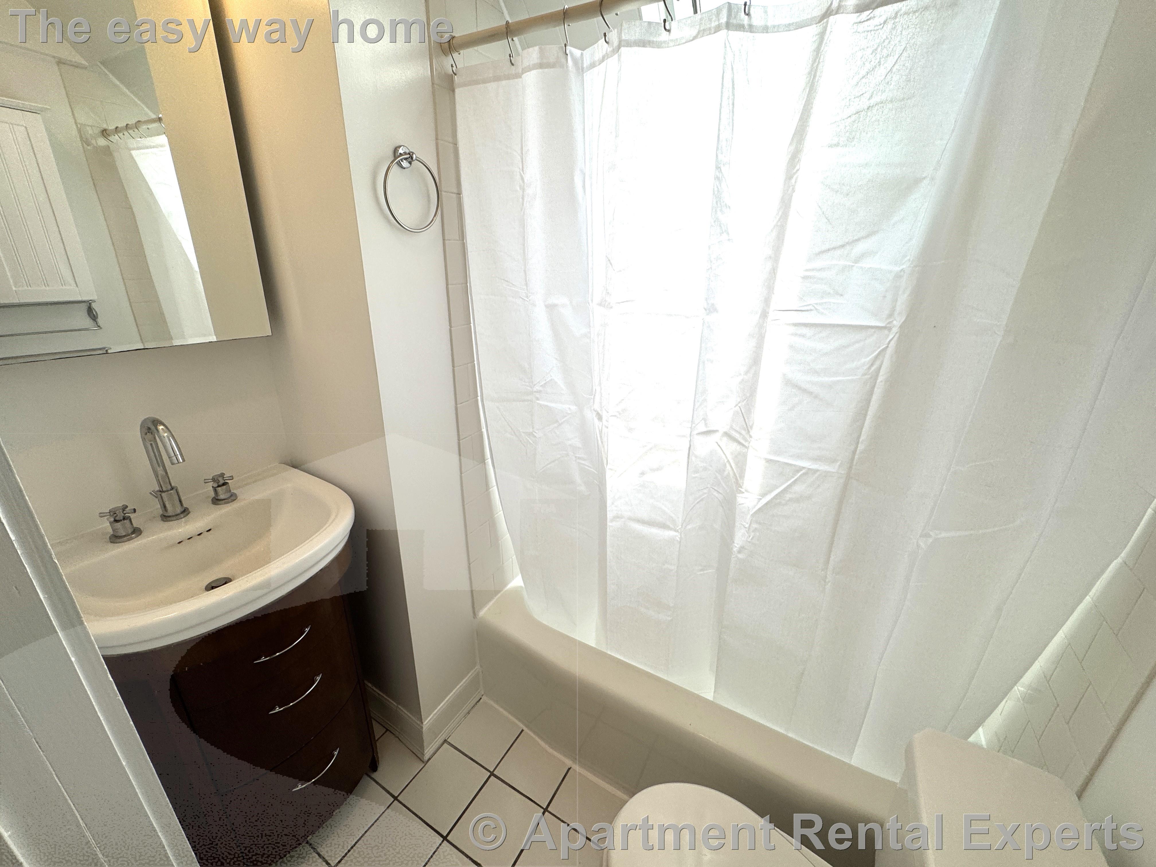 24 Ellington Rd, Davis Square