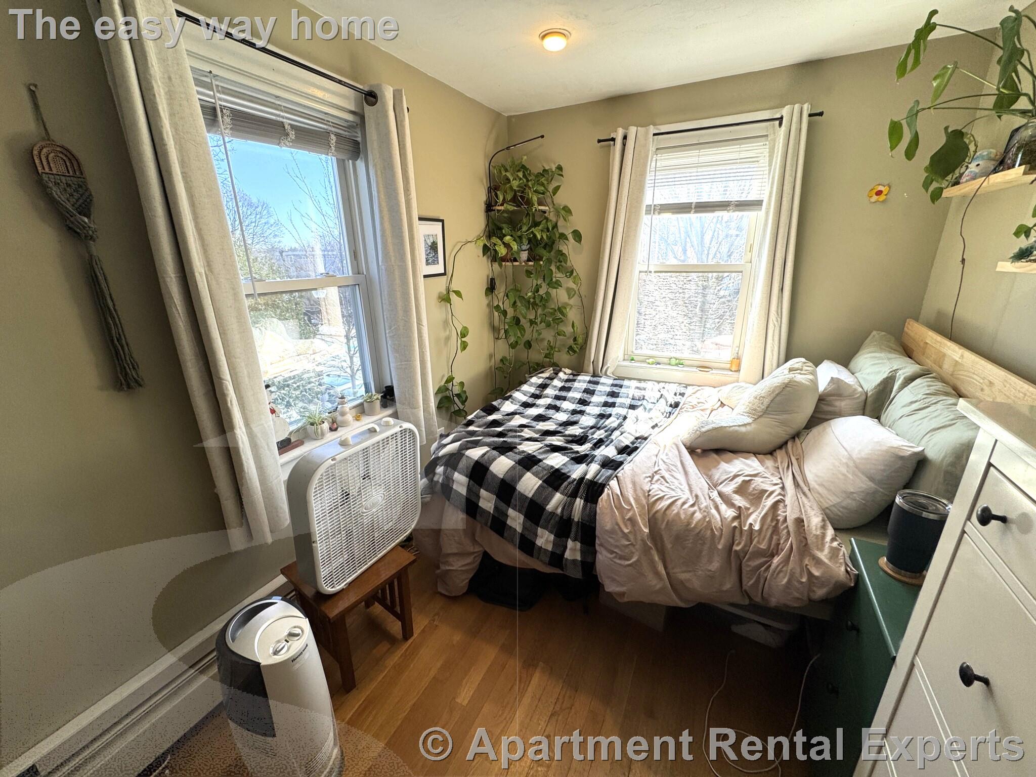 735 Somerville Ave, Porter Square