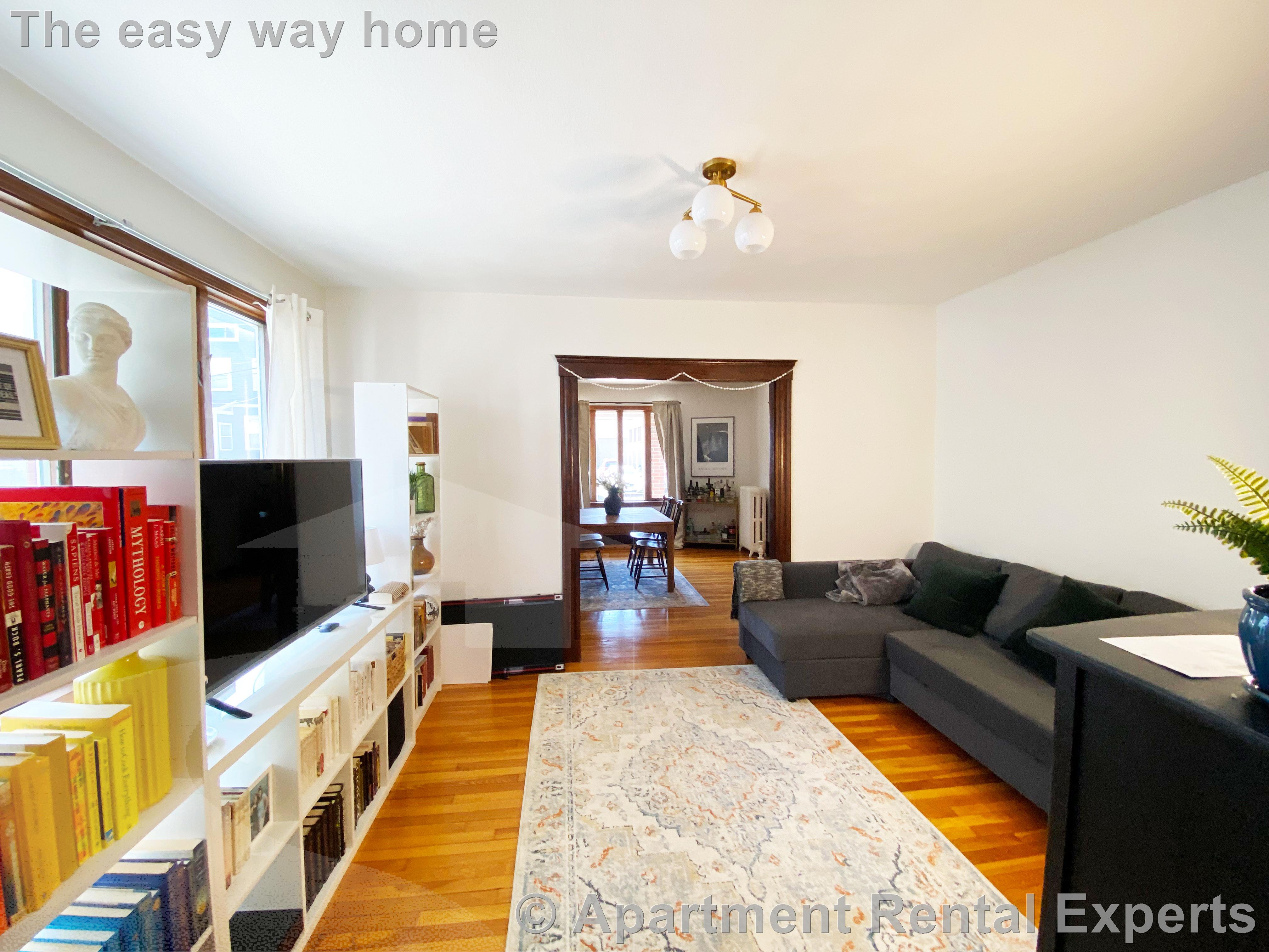 15 Clayton Ave, Magoun Square