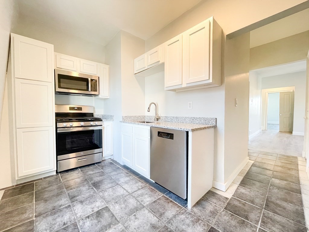 30 Woodbine, Roxbury