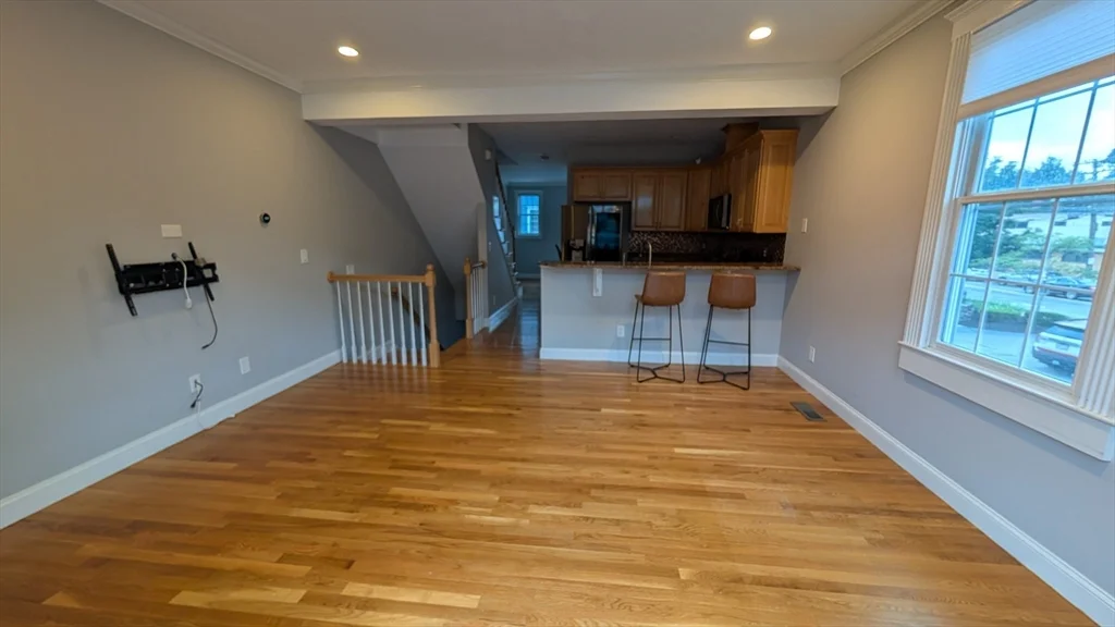 894 Main St, Wakefield