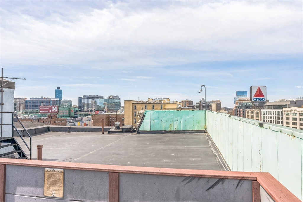 466 Commonwealth, Fenway