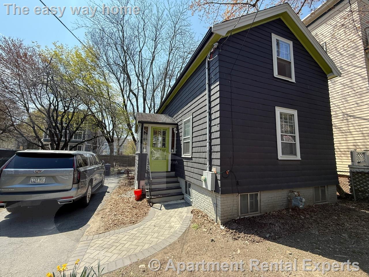 550 Franklin St, Central Square