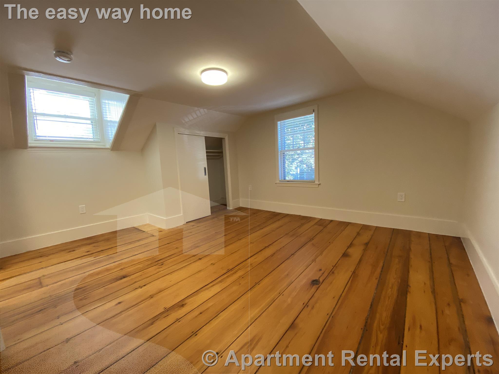 550 Franklin St, Central Square