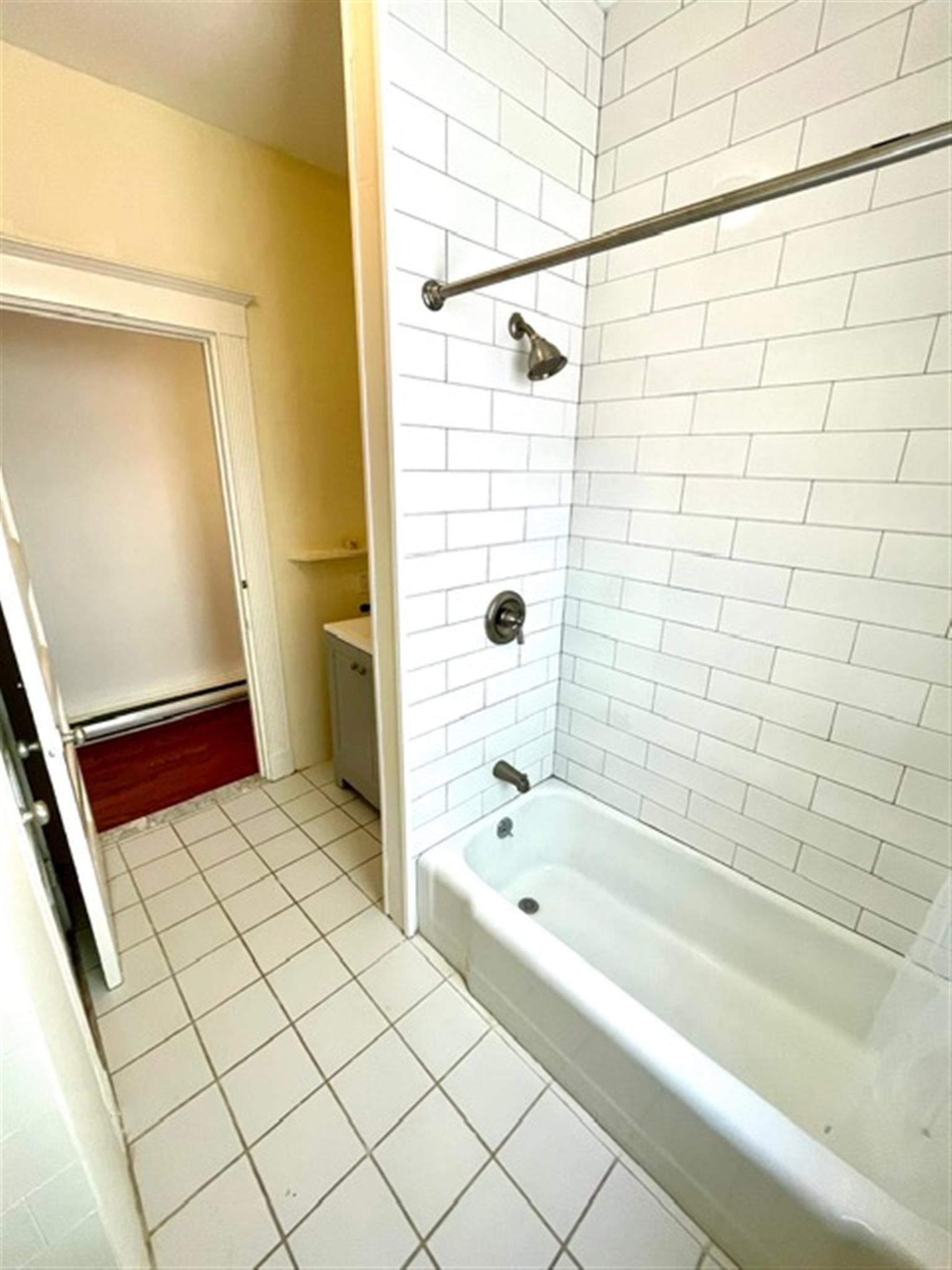 81 College Ave, Powder House Square