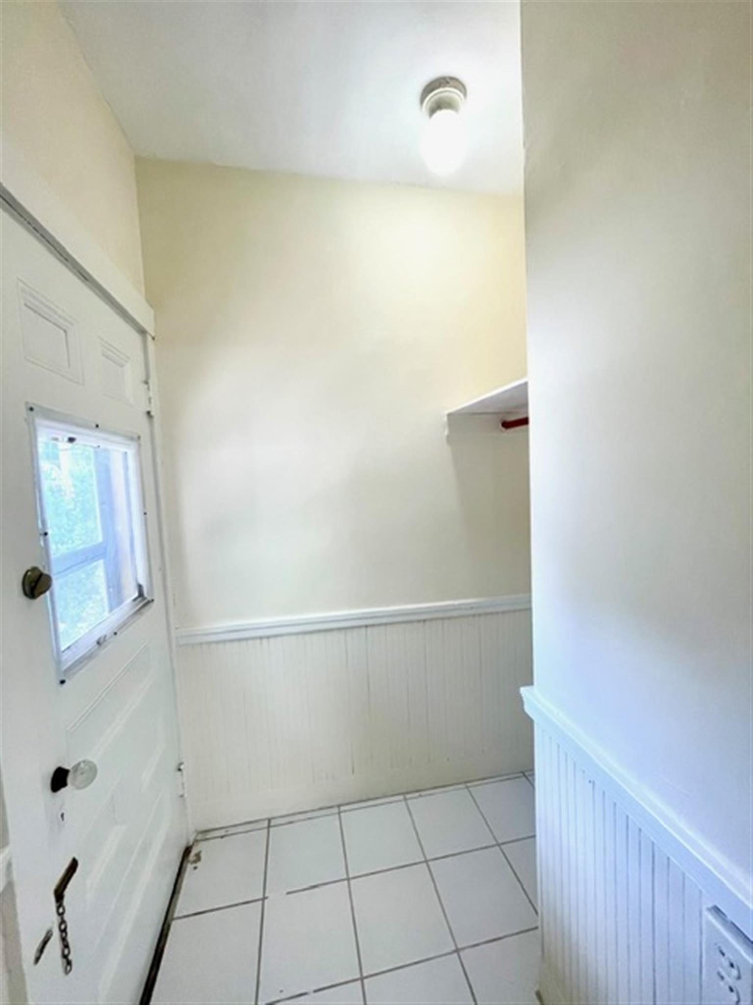 81 College Ave, Powder House Square