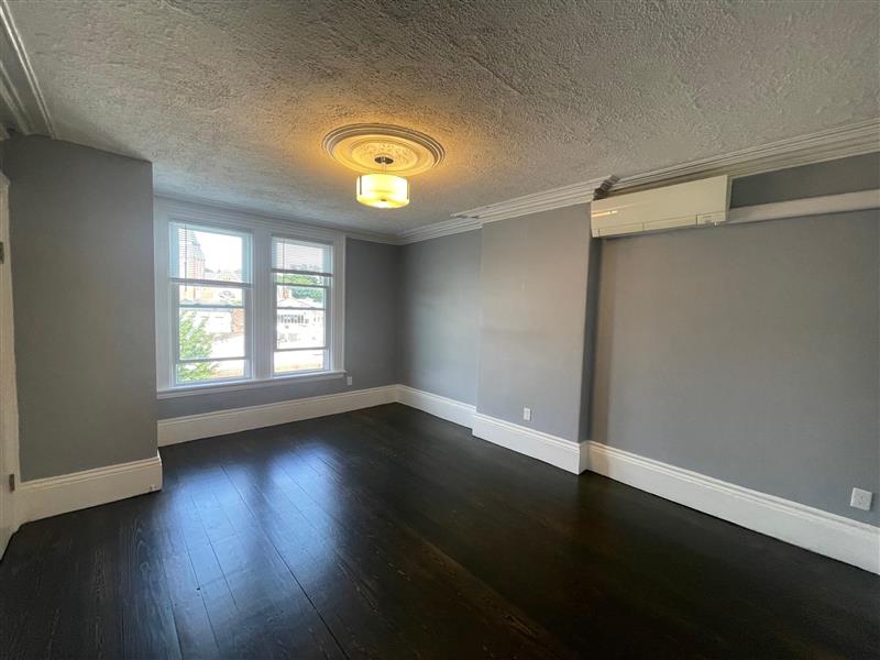 320 Somerville Ave, Prospect Hill