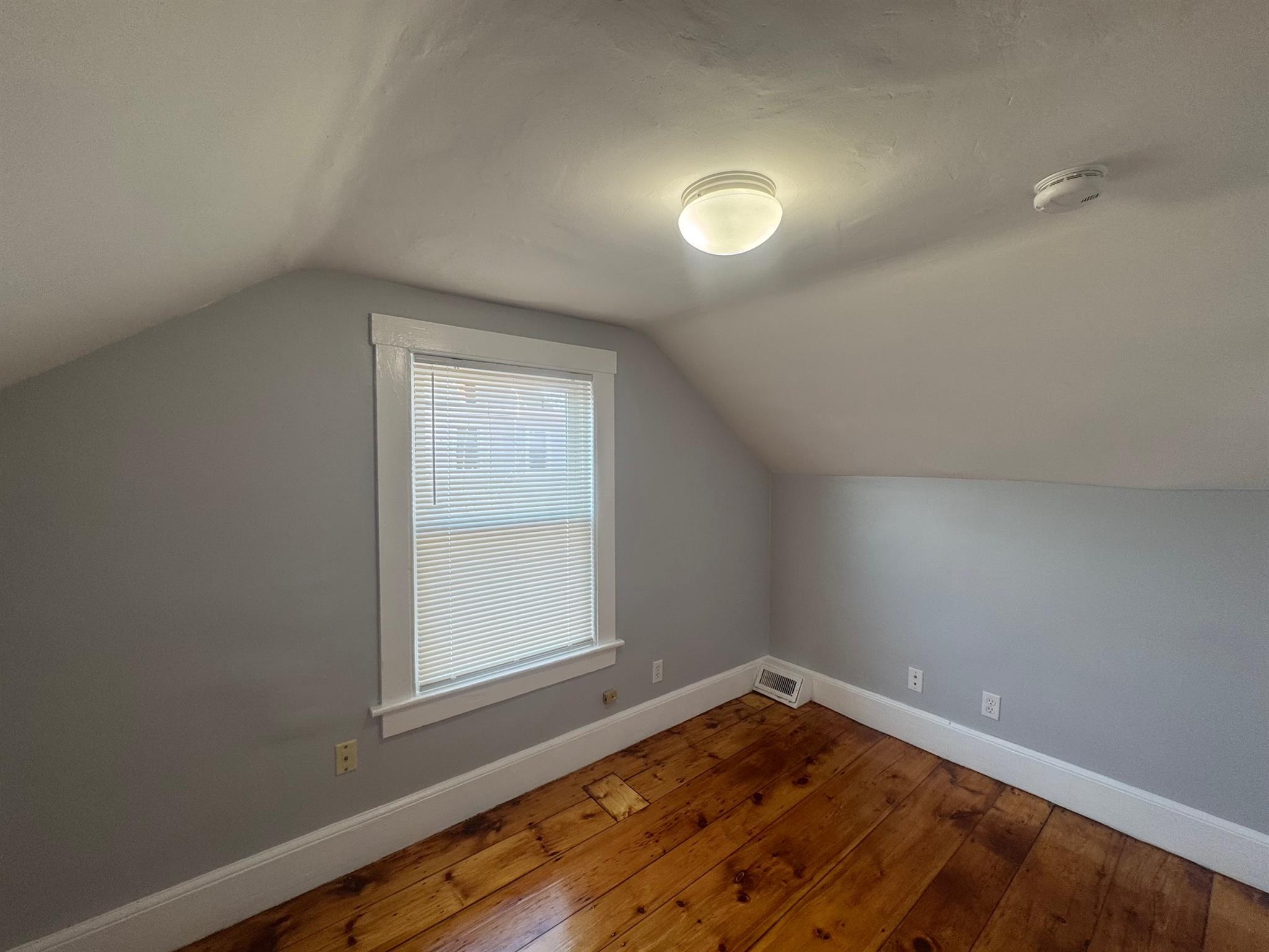 516 Somerville Ave, Ward Two