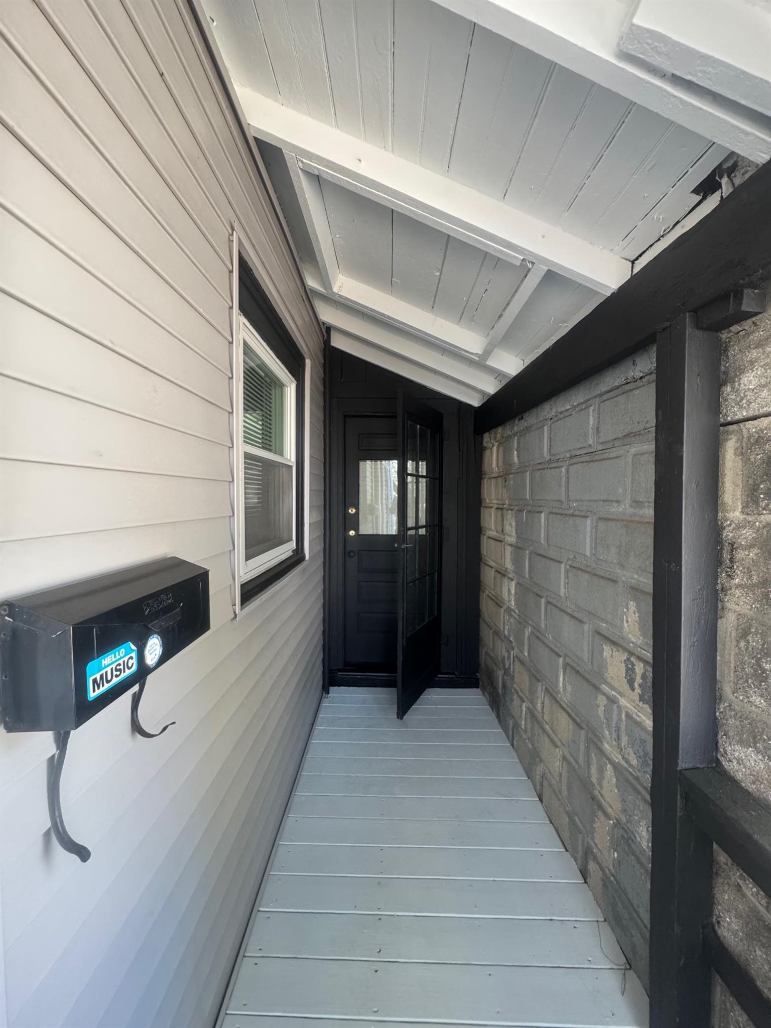 516 Somerville Ave, Ward Two