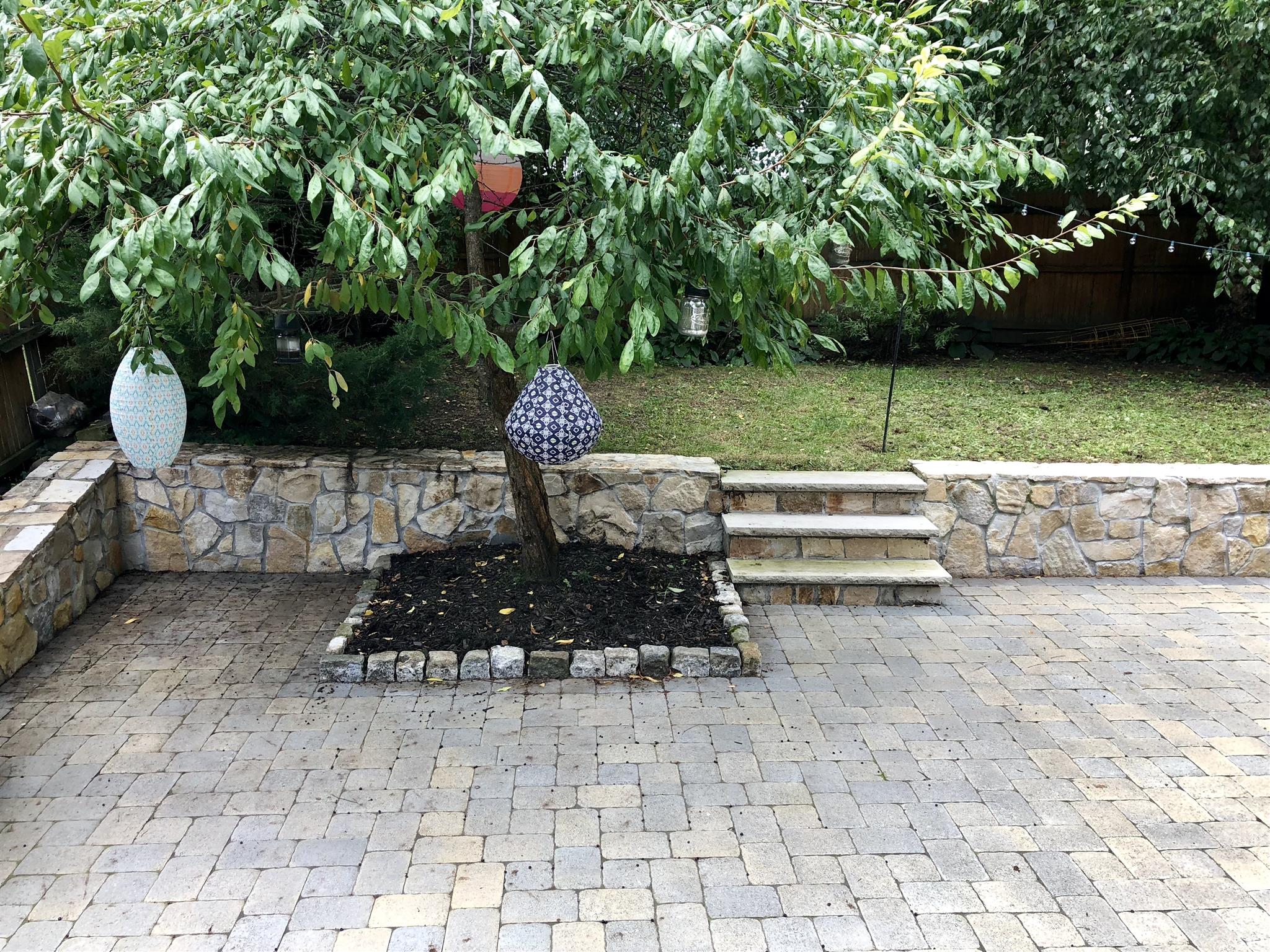 84 Hudson St, Powder House Square