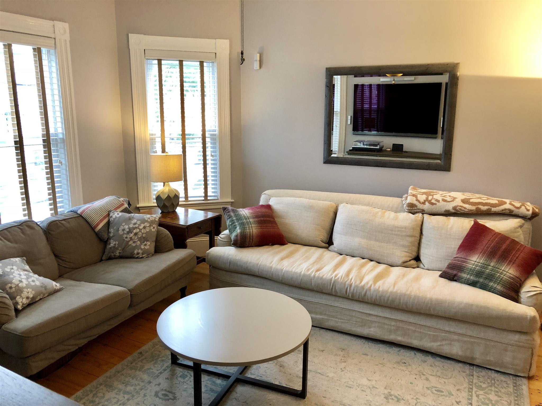 84 Hudson St, Powder House Square