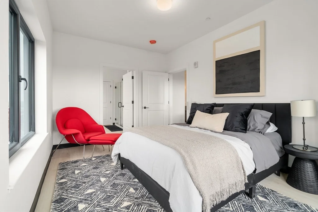 600 Broadway, Everett