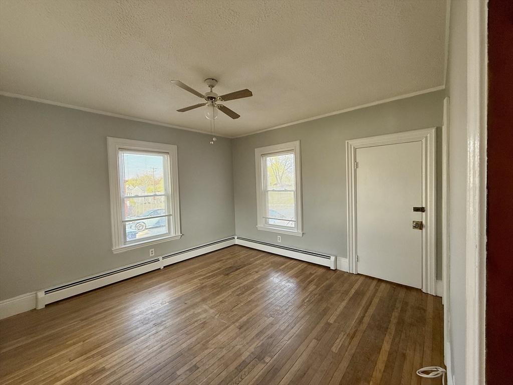 8 Northend Ave, Salem