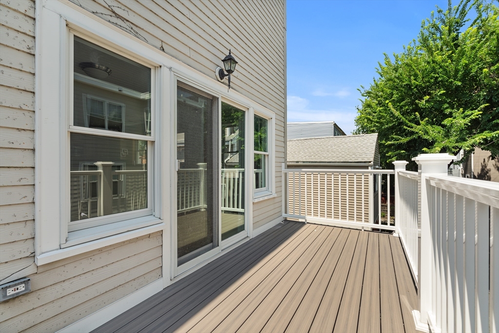 210-212 W 9th St, South Boston