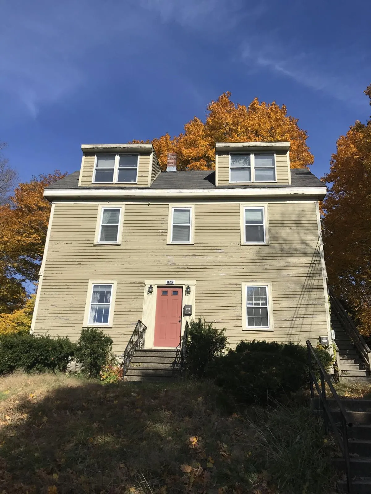 1143 Beacon St, Newton Centre