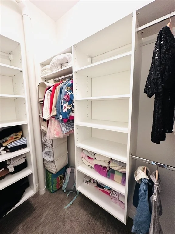 92 Johnson Woods Dr, Reading