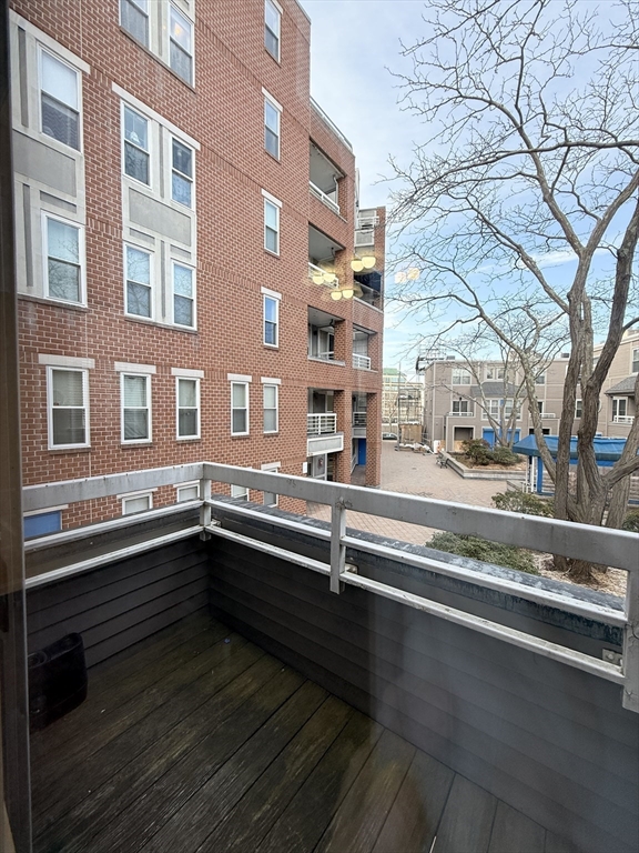 22 Chestnut, Cambridgeport