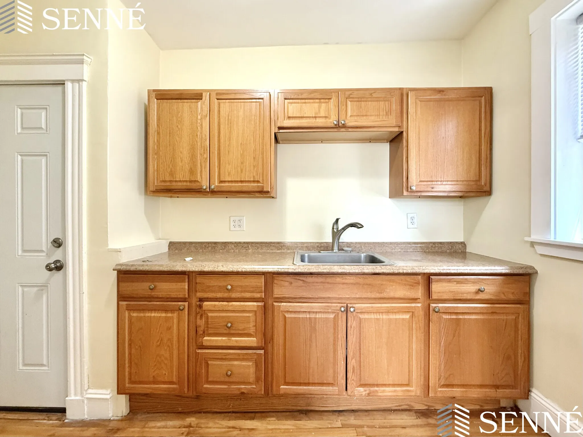 465 Broadway, South Medford