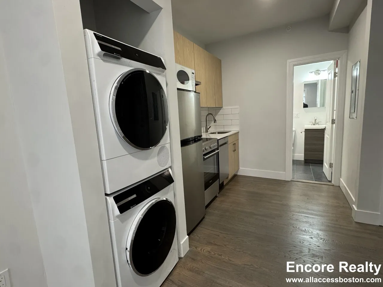 270 Newbury St, Back Bay